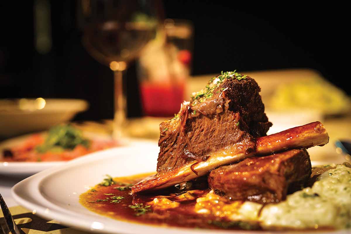 braised short ribs with red wine sauce
