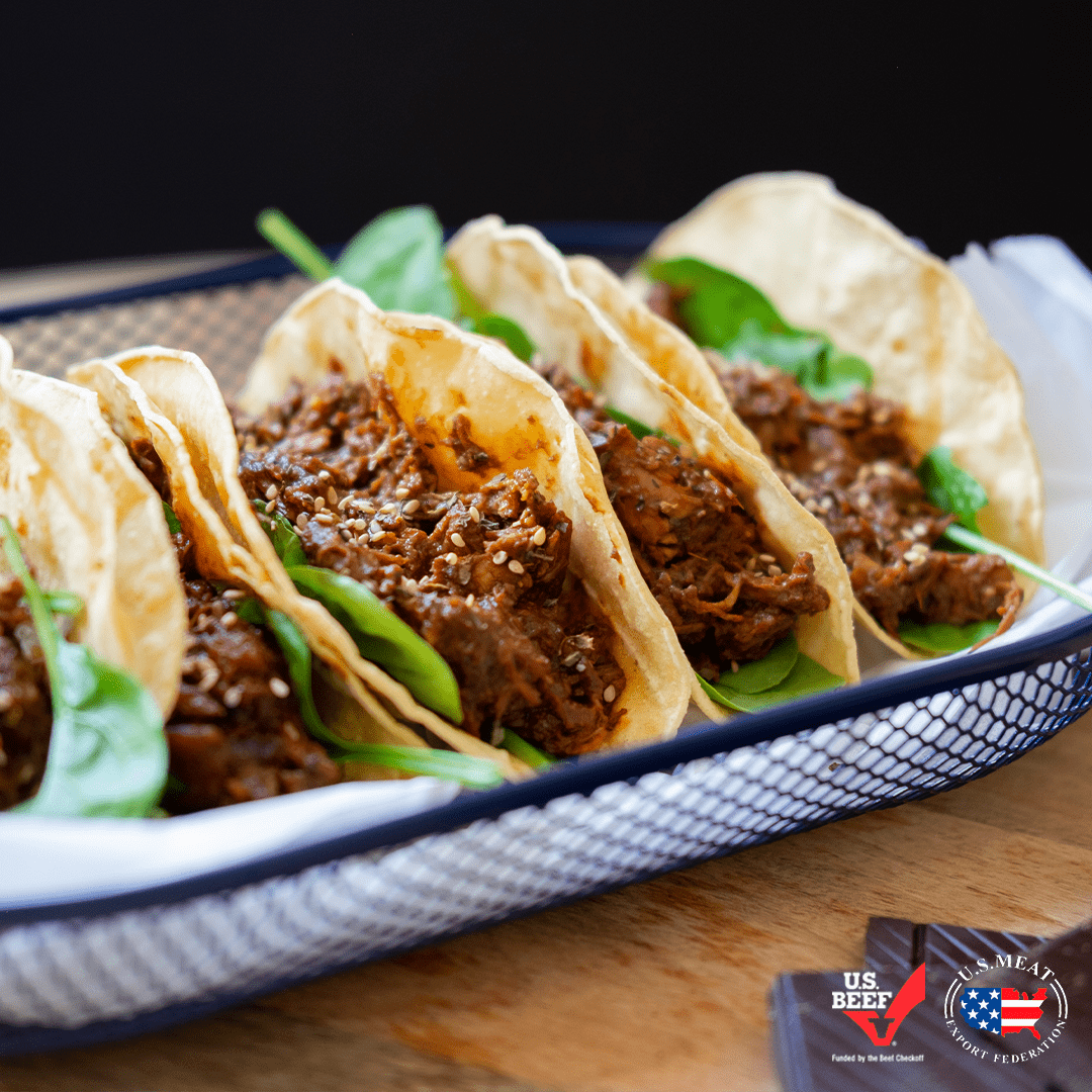 chipotle tacos with shredded beef filling